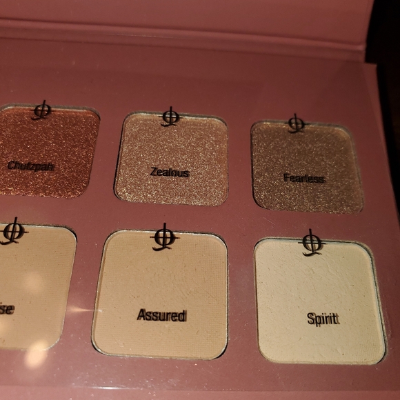 Illamasqua 12 color eye shadow set. NEW - Picture 2 of 7